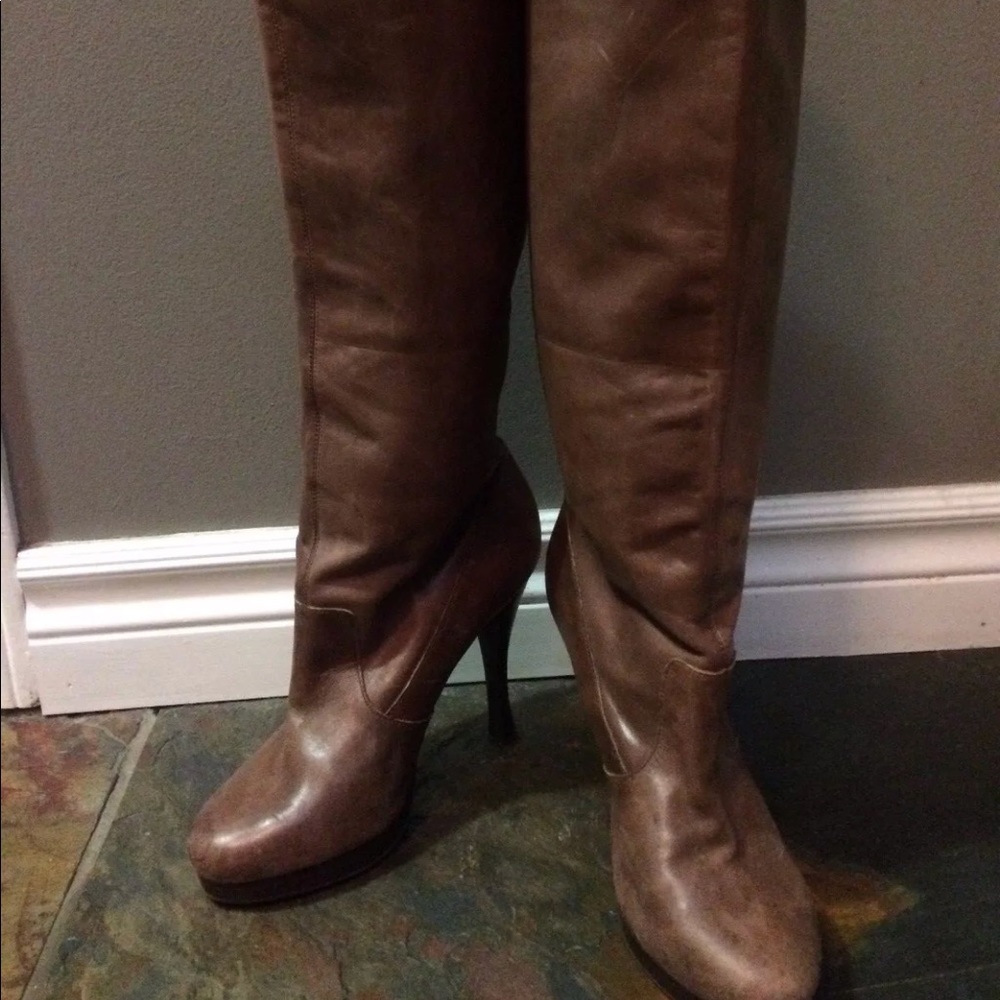 Bcbg dishy Leather Boots